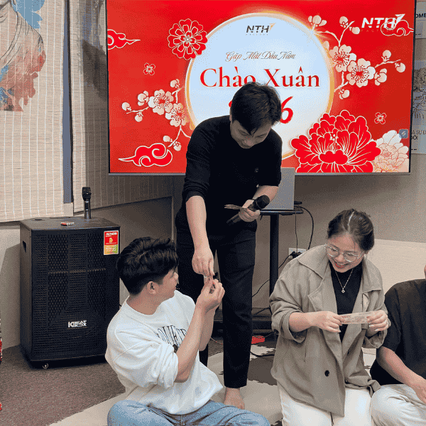 Không khí thân mật, ấm áp trong buổi khai xuân 2026