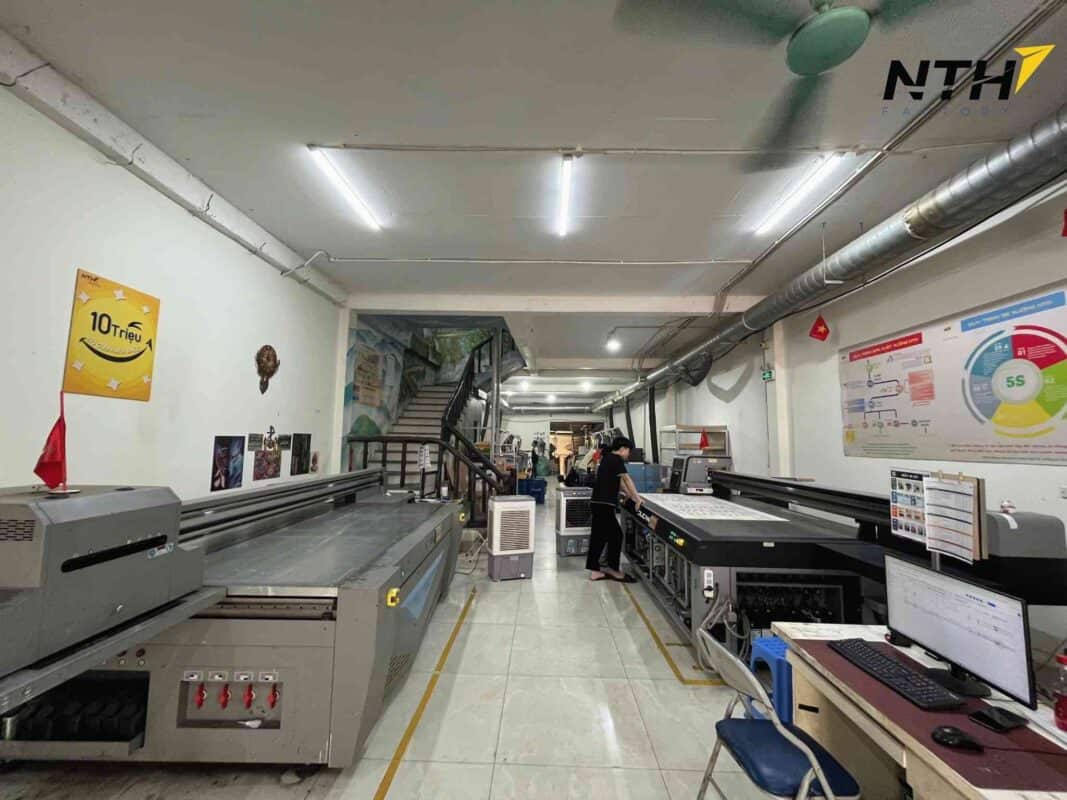 in-uv-tren-mica-nth-factory.jpg 